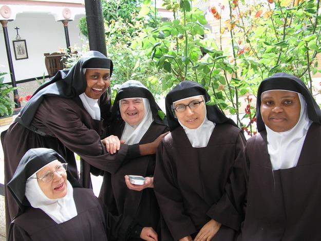 Vida en Comunidad · 23