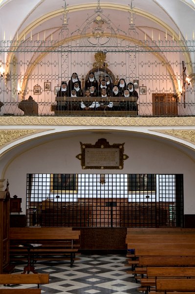 Interior de la Iglesia · 4