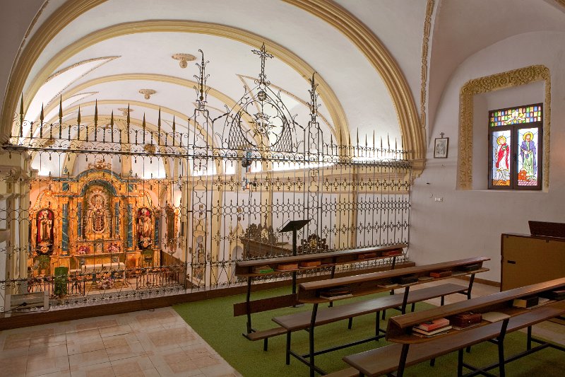 Interior de la Iglesia · 5