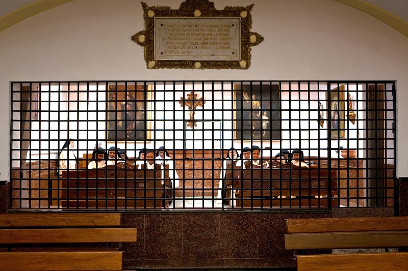 Interior de la Iglesia · 6