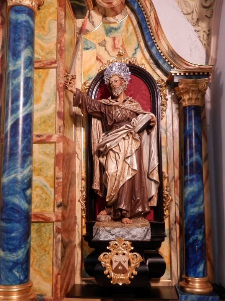 Interior de la Iglesia · 11