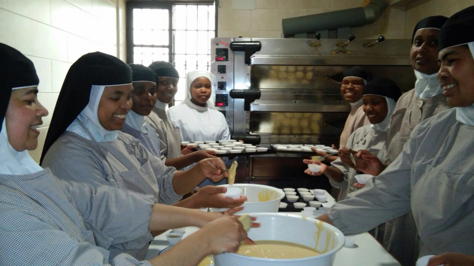 Trabajo artesanal en el monasterio
